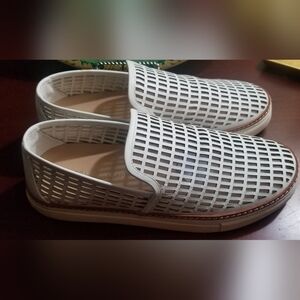 Antonio Melani 9 1/2 M, White Leather Slip-On Sneakers